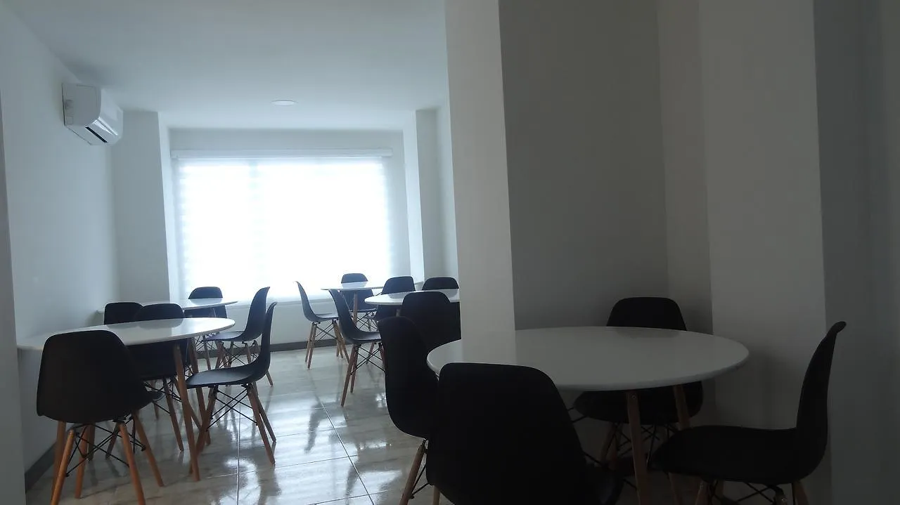 **  Ari Hotel Cali Kolombiya