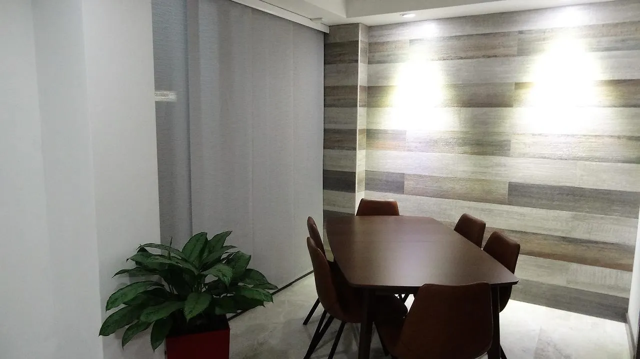 Ari Hotel كالي 2*,