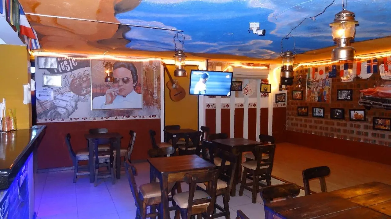 **  Ari Hotel Cali Kolombiya
